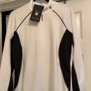 Mens Spyder Pullover. Light inside fleece. Medium.